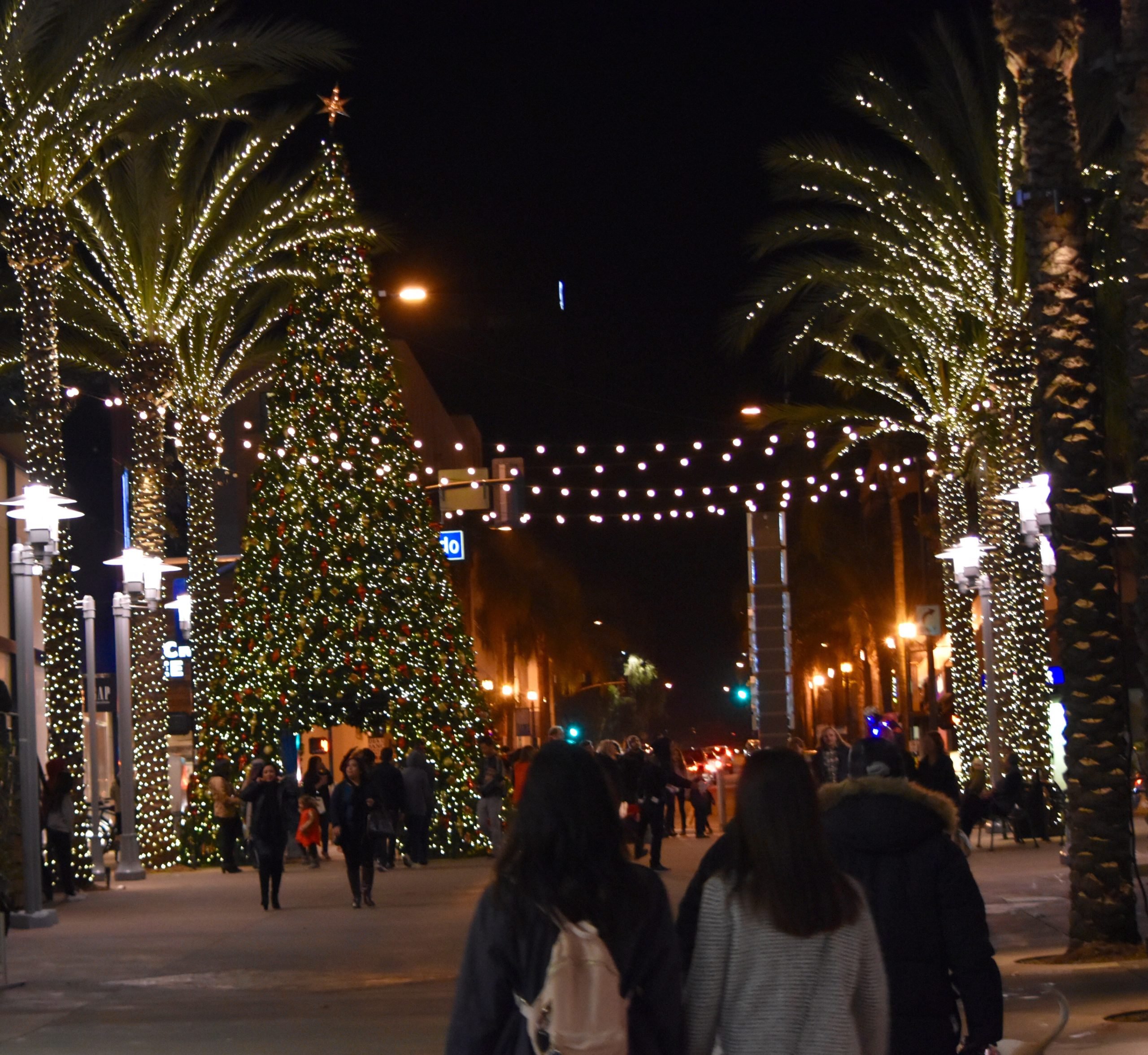 The Top 9 Christmas Events Los Angeles Offers for the 2022 Holiday